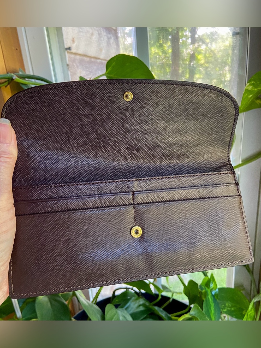 Coach New York Slim Envelope Wallet in Brown Crossgrain Leather. Corporate Chic - Picture 8 of 10